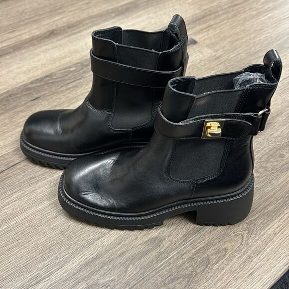 New Steve Madden Women's Gates Buckle-Detailed Lug-Sole Booties Size 7.5 - Picture 6 of 9